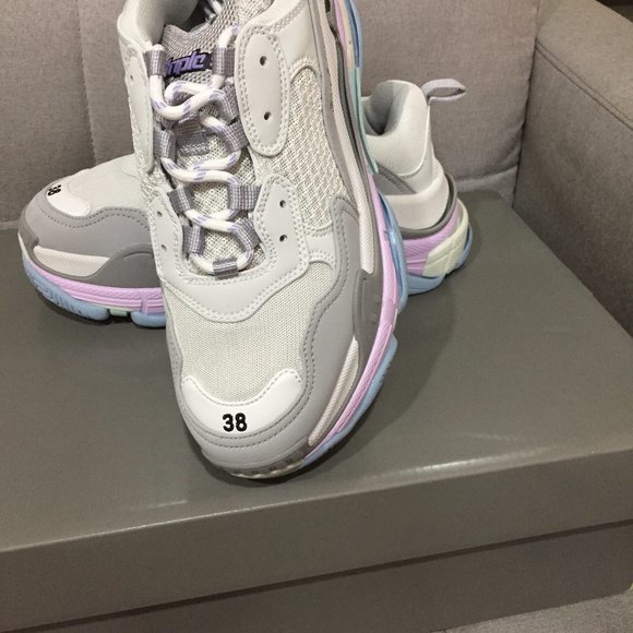 Balenciaga sneakers - Picture 1 of 4